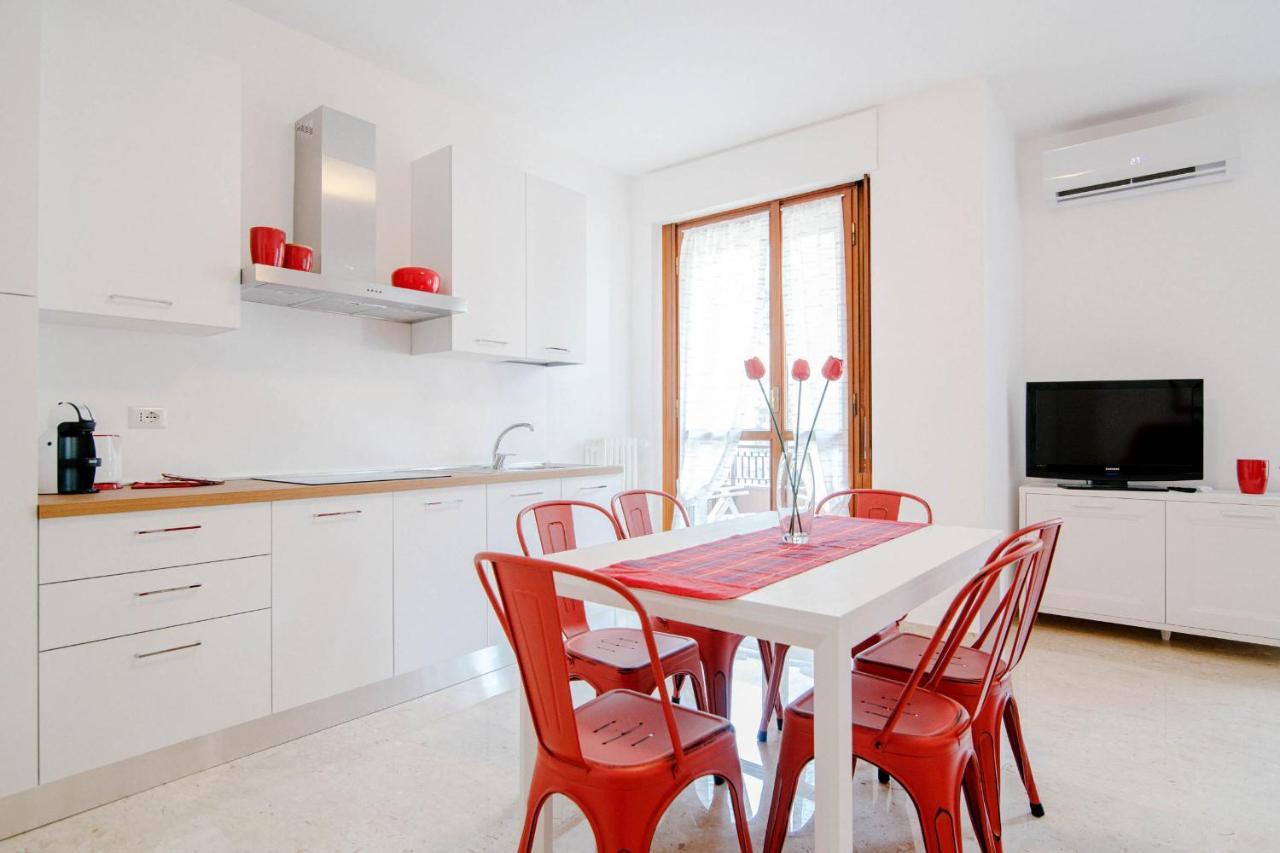 Dodo Red - The House Of Travelers Apartment Como Exterior foto