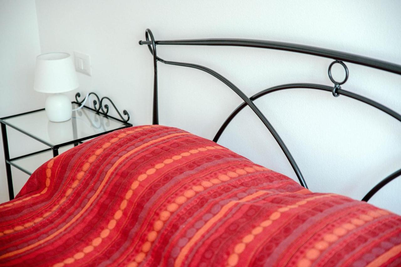 Dodo Red - The House Of Travelers Apartment Como Exterior foto