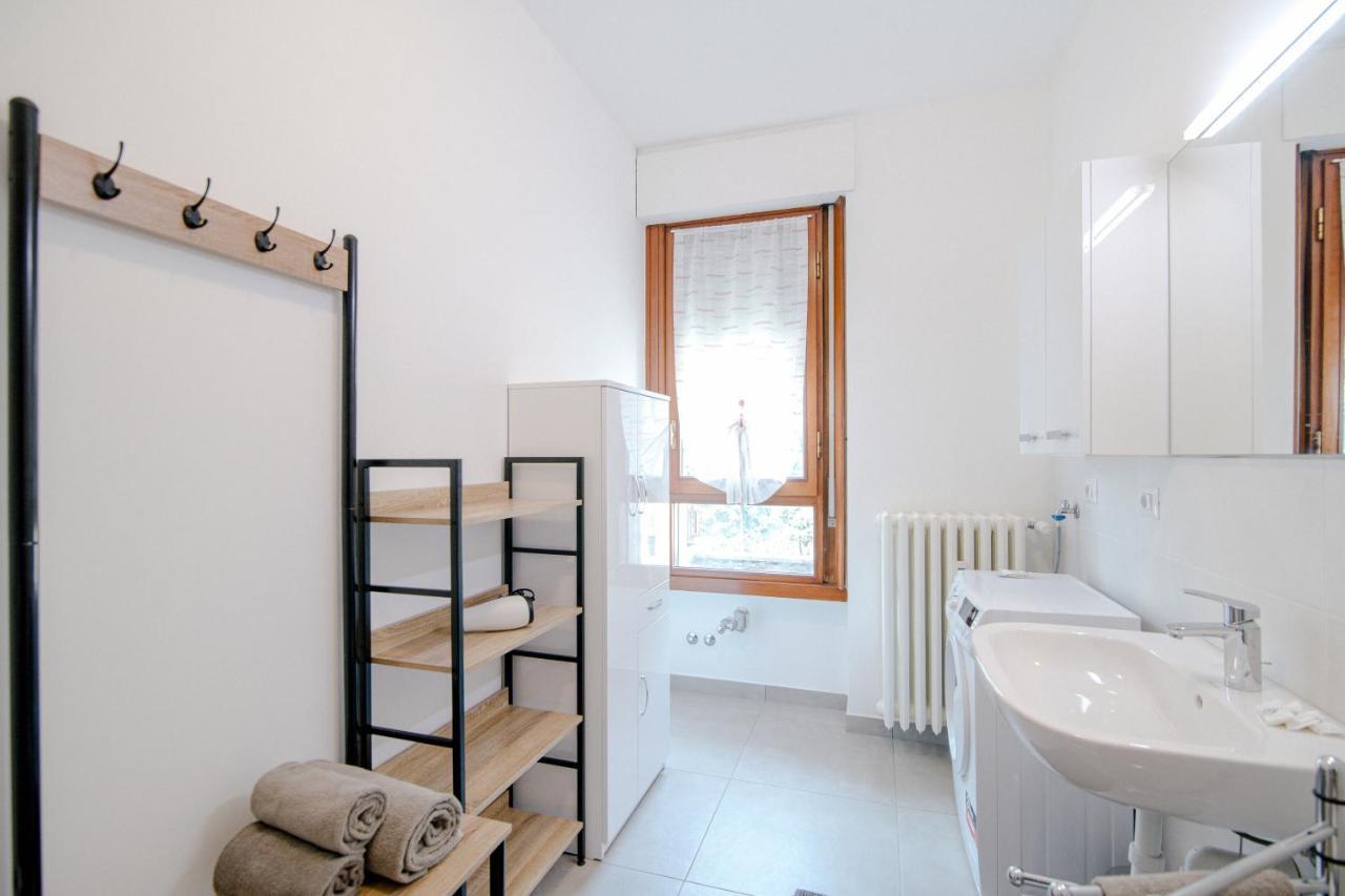 Dodo Red - The House Of Travelers Apartment Como Exterior foto