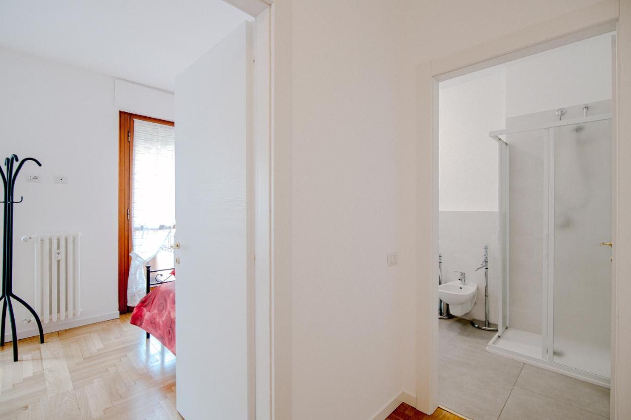 Dodo Red - The House Of Travelers Apartment Como Exterior foto